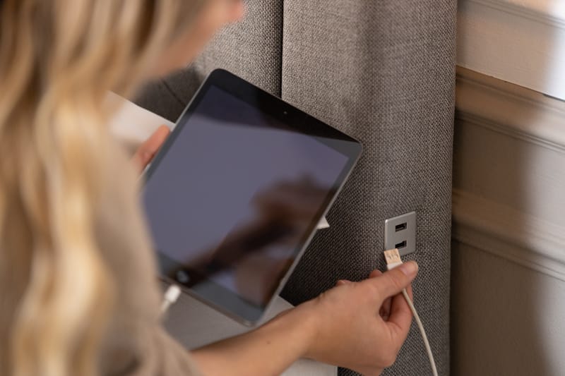 Alessia Förvaringssäng med LED-belysning 160x200 - Grå - Möbler - Säng - Sängar med förvaring