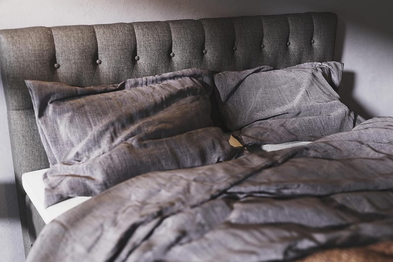 Boxy Box Bed 160x200 cm - Svart/Grå - Möbler - Säng - Komplett sängpaket