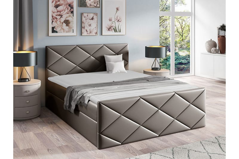 Boisdale Sängram 140x200 cm i Konstläder med Fasthetsgrad Medium - Taupe - Möbler - Säng - Sängram & sängstomme