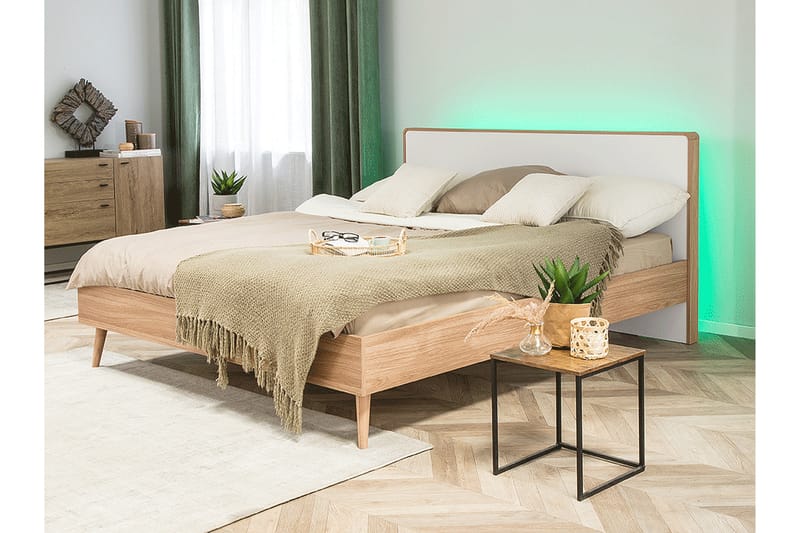 Furbish Dubbelsäng med LED 160x200 - Trä/Natur - Möbler - Säng - Sängram & sängstomme