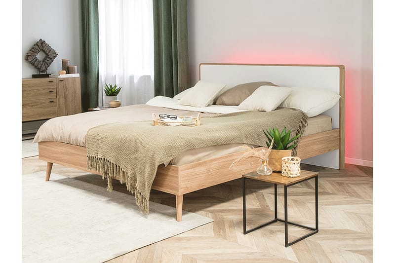 Furbish Dubbelsäng med LED 160x200 - Trä/Natur - Möbler - Säng - Sängram & sängstomme