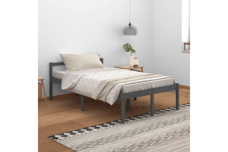Sängram grå massiv furu 120x200 cm - Grå - Sängram & sängstomme