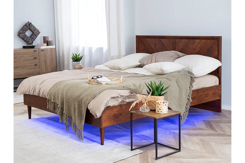 Saraly Dubbelsäng med LED 140x200 - Trä/Natur - Möbler - Säng - Sängram & sängstomme
