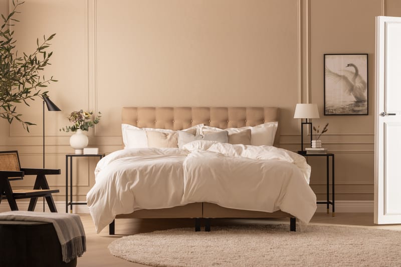Scarlett Djuphäftad gavel 210 - Beige - Möbler - Säng - Sängtillbehör & sänggavel - Sänggavlar & huvudgavlar