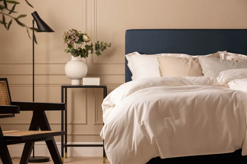 Scarlett Knappad gavel 140 - Blå - Möbler - Säng - Sängtillbehör & sänggavel - Sänggavlar & huvudgavlar