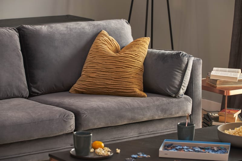 Bloom 3-sits Soffa i Sammet med Metallben - Grå - Möbler - Soffa - 3 sits soffa