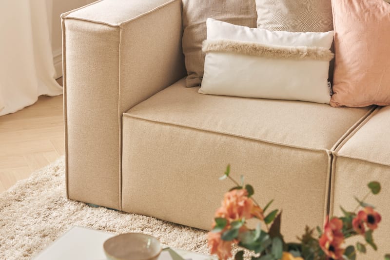 Cubo 3-sits Djup Modulsoffa + Fotpall i Tyg - Beige - Möbler - Soffa - Modulsoffor - Komplett modulsoffa