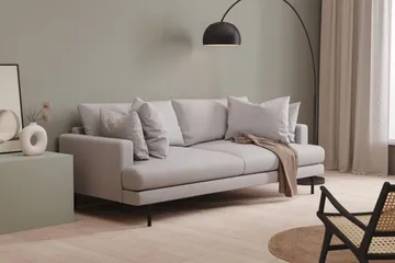 Menard 4-sits Djup Tygsoffa - Ljusgrå - Möbler - Soffa - 4 sits soffa