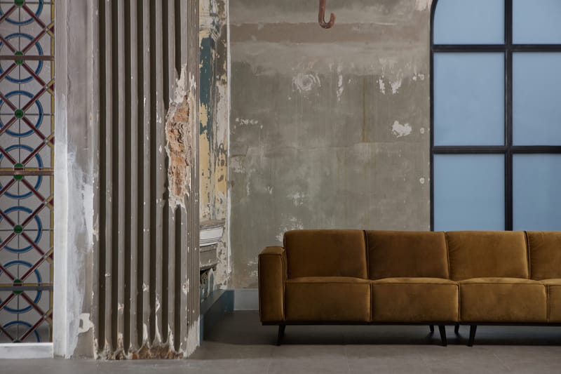 Statement 4-sits Sammetssoffa - Honungsgul - Möbler - Soffa - 4 sits soffa