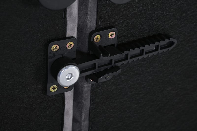 Brandy 4-sits soffa grå sammet - 270 cm bred och 114 cm djup - Mörkgrå - Möbler - Soffa - Sammetssoffa