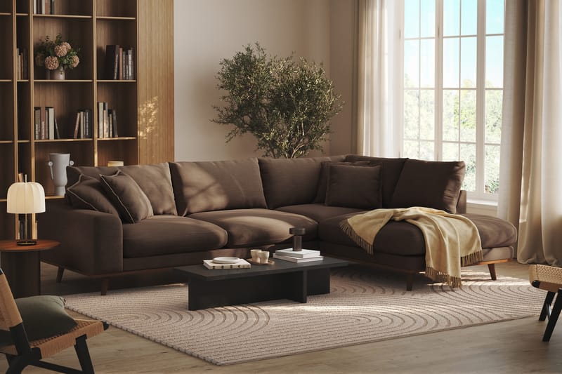 Copenhagen Premium 4-sits Högervänd L-formad Djup Schäslongsoffa i Tyg - Brun - Möbler - Soffa - Divansoffor & schäslongsoffa