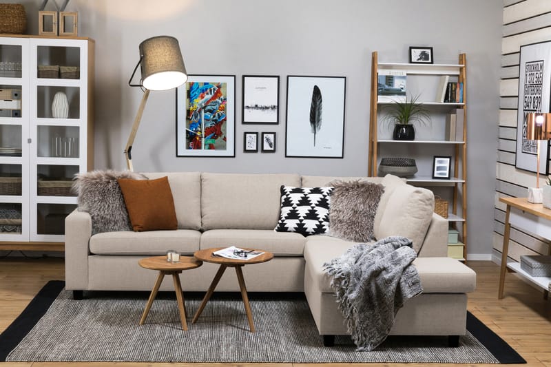 Crazy 3-sits Högervänd L-formad Schäslongsoffa i Tyg - Beige - Möbler - Soffa - Divansoffor & schäslongsoffa