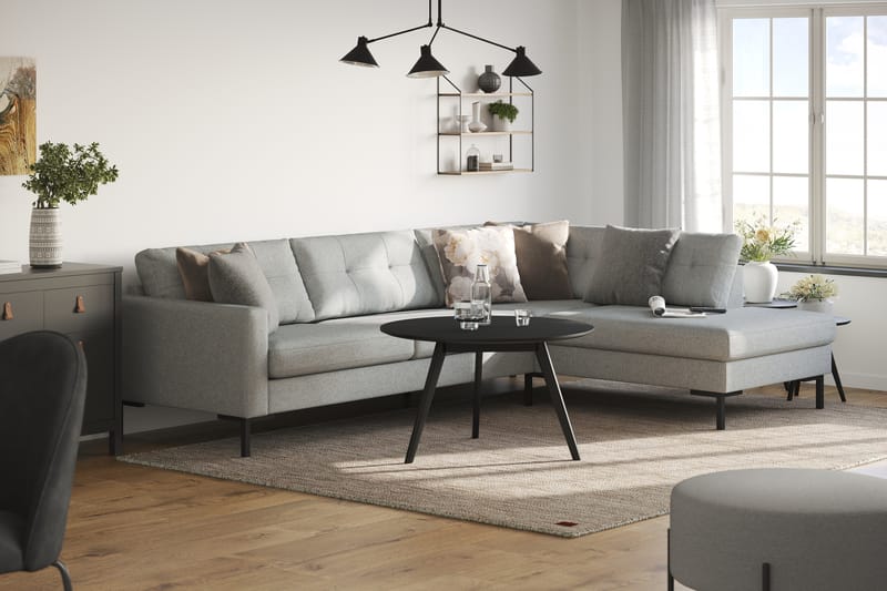 Frillestad 4-sits Högervänd L-formad Schäslongsoffa i Tyg - Grå - Möbler - Soffa - Divansoffor & schäslongsoffa