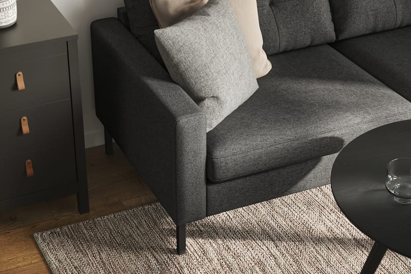 Frillestad 4-sits Högervänd L-formad Schäslongsoffa i Tyg - Mörkgrå - Möbler - Soffa - Divansoffor & schäslongsoffa