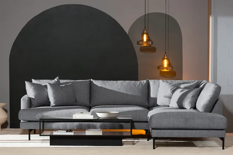 Menard 4-sits Högervänd L-formad Djup Schäslongsoffa i Tyg - Grå - Möbler - Soffa - Divansoffor & schäslongsoffa