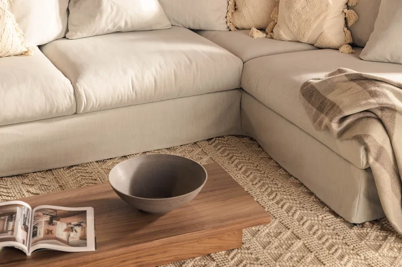 Menard 4-sits Högervänd L-formad Djup Schäslongsoffa i Tyg - Ljusgrå - Möbler - Soffa - Divansoffor & schäslongsoffa