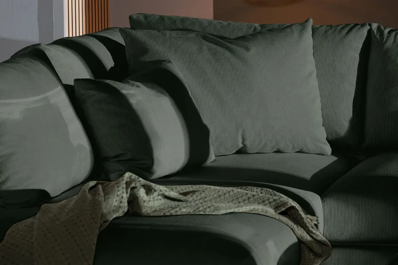 Menard 4-sits Vänstervänd L-formad Djup Schäslongsoffa i Manchester - Grön - Möbler - Soffa - Divansoffor & schäslongsoffa