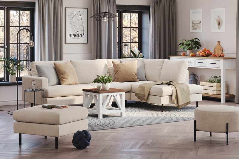 Menard Compact 4-sits Högervänd L-formad Schäslongsoffa i Manchester - Beige - Möbler - Soffa - Divansoffor & schäslongsoffa