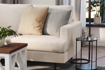 Menard Compact 4-sits Vänstervänd L-formad Schäslongsoffa i Tyg - Beige - Möbler - Soffa - Divansoffor & schäslongsoffa