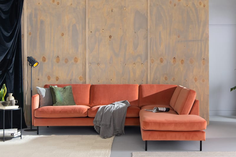 Teodin 2,5-sits Sammetssoffa med Schäslong Höger - Rosa - Möbler - Soffa - Divansoffor & schäslongsoffa