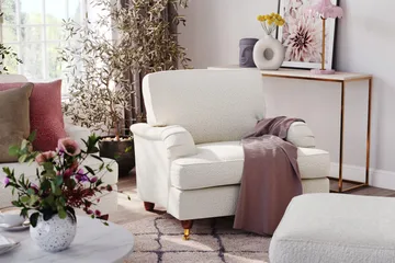 Howard Lyx 2-sits Soffa i Bouclé - Vit - Möbler - Soffa - Howardsoffor