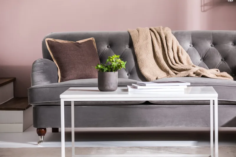 Howard Riviera 2-sits Sammetssoffa - Ljusgrå - Möbler - Soffa - Howardsoffor