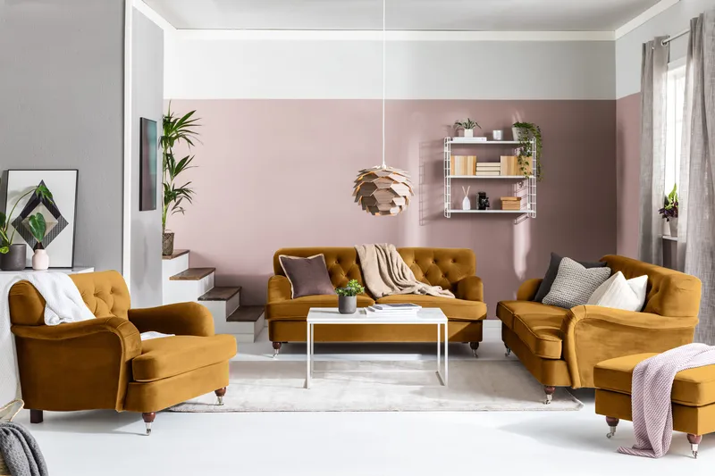 Howard Riviera 2-sits Sammetssoffa - Mörkgul - Möbler - Soffa - Howardsoffor