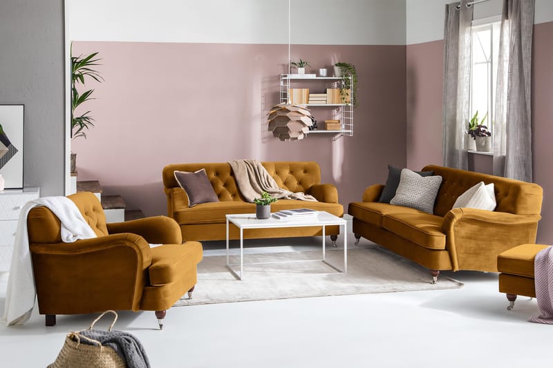 Howard Riviera 3-sits Sammetssoffa - Mörkgul - Möbler - Soffa - Howardsoffor