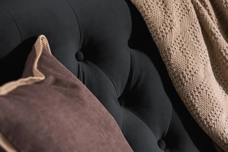 Howard Riviera 3-sits Sammetssoffa - Svart - Möbler - Soffa - Howardsoffor