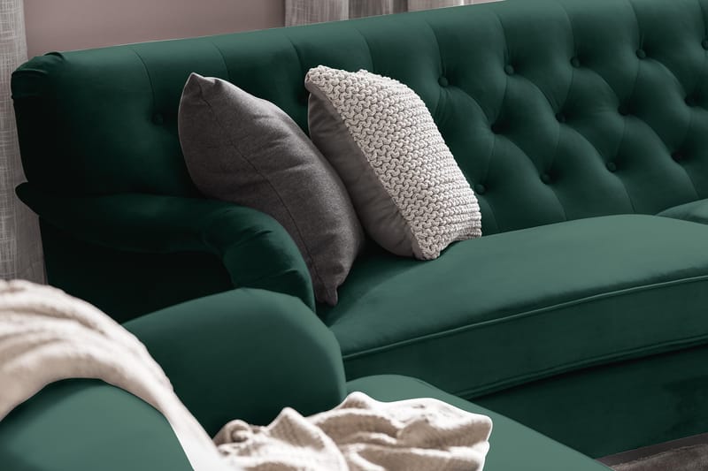 Howard Riviera 3-sits Svängd Sammetssoffa - Grön - Möbler - Soffa - Howardsoffor