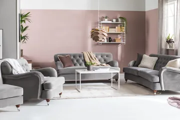 Howard Riviera 3-sits Svängd Sammetssoffa - Ljusgrå - Möbler - Soffa - Howardsoffor