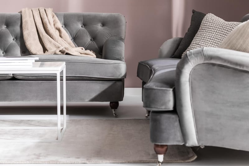 Howard Riviera 3-sits Svängd Sammetssoffa - Ljusgrå - Möbler - Soffa - Howardsoffor