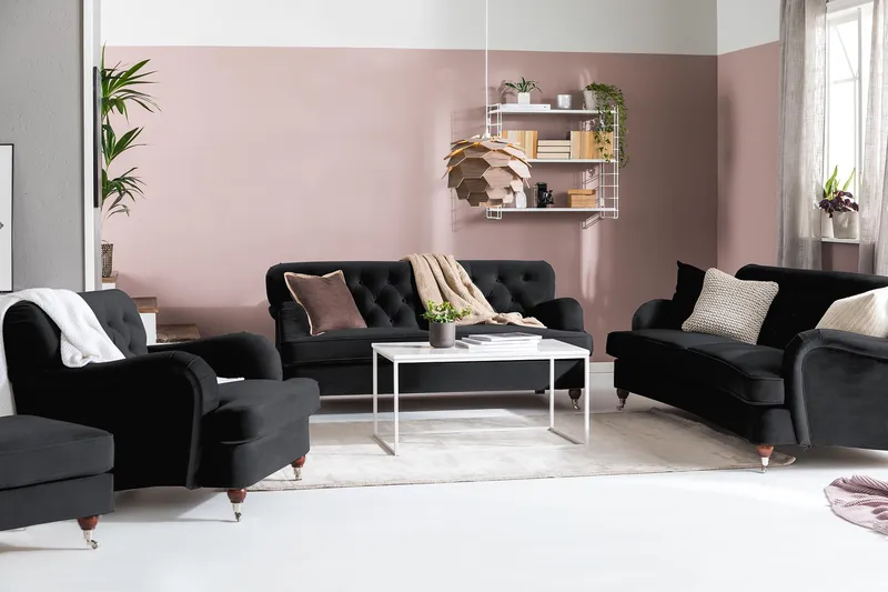 Howard Riviera 3-sits Svängd Sammetssoffa - Svart - Möbler - Soffa - Howardsoffor