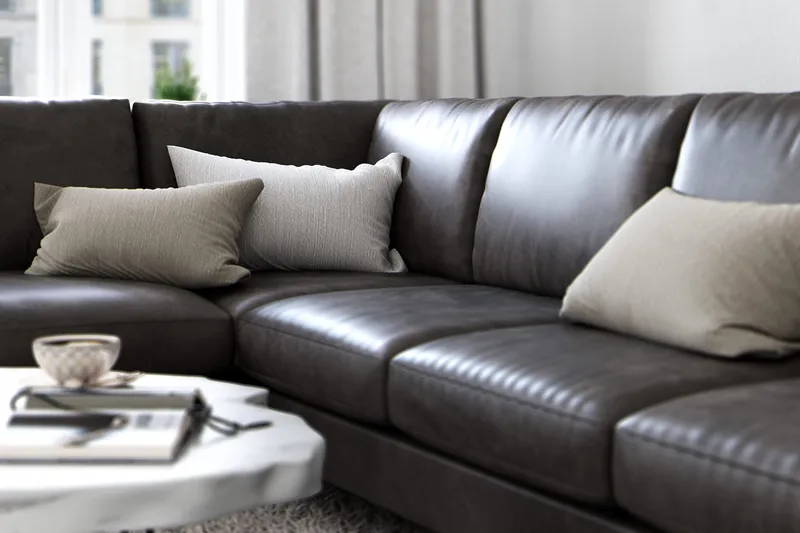 Ocean Lyx 6-sits Vänstervänd U-formad Soffa med Divan och Schäslong + Fotpall i Konstläder - Mörkgrå - Möbler - Soffa - Skinnsoffor