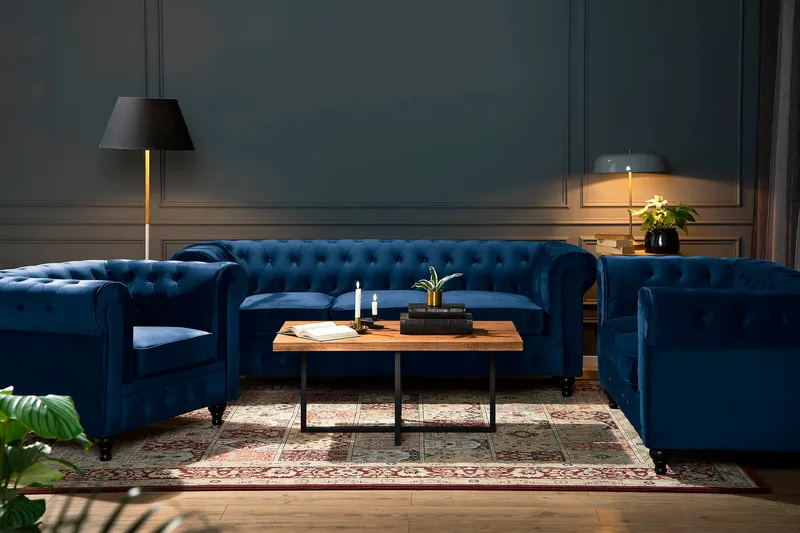 Chesterfield Lyx 2-sits Liten sammetssoffa - Djup soffa 160 cm bred - Blå - Möbler - Soffa - Sammetssoffa