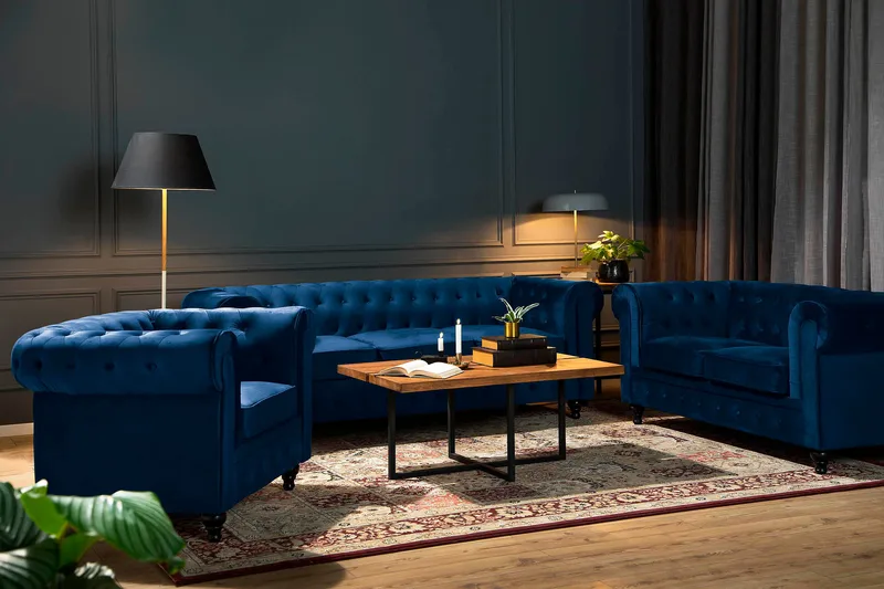 Chesterfield Lyx 2-sits Liten sammetssoffa - Djup soffa 160 cm bred - Blå - Möbler - Soffa - Sammetssoffa