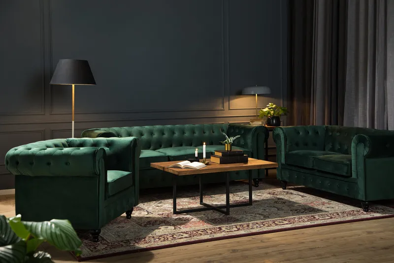 Chesterfield Lyx 2-sits Liten sammetssoffa - Djup soffa 160 cm bred - Grön - Möbler - Soffa - Sammetssoffa