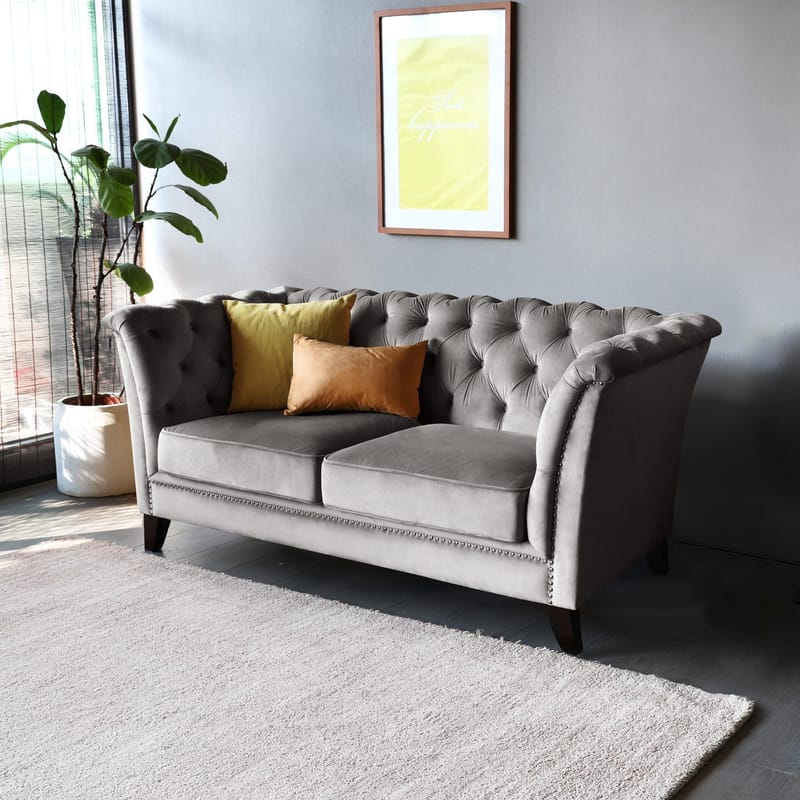 Soffa 2-sits chesterfield grå - Henry - Grå sammet - Möbler - Soffa - Chesterfield soffa