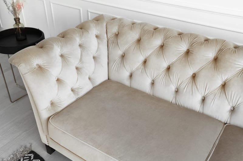 Soffa 3-sits Chesterfield beige - Milton - Beige sammet - Möbler - Soffa - Chesterfield soffa