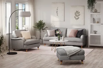 Howard Lyx Soffgrupp 3-sits Soffa + Fåtölj + Fotpall i Tyg - Ljusgrå - Möbler - Soffa - Soffgrupp - Howard soffgrupp