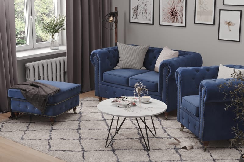 Chesterfield Deluxe Soffgrupp 2-sits+Fåtölj+Fotpall Sammet - Petrolblå - Möbler - Soffa - Soffgrupp - Howard soffgrupp