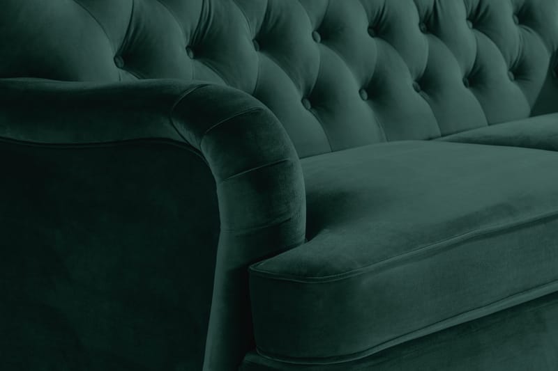 Howard Riviera Soffgrupp Svängd 3-sits + 2-sits Soffa + Fåtölj + Fotpall i Sammet - Grön - Möbler - Soffa - Soffgrupp - Howard soffgrupp