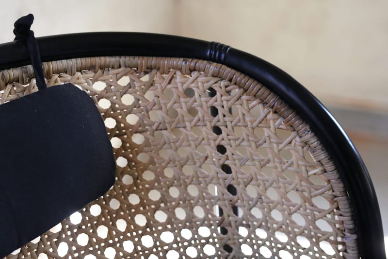 Anton svart fåtölj i rotting - Möbler - Stolar & fåtöljer - Fåtölj