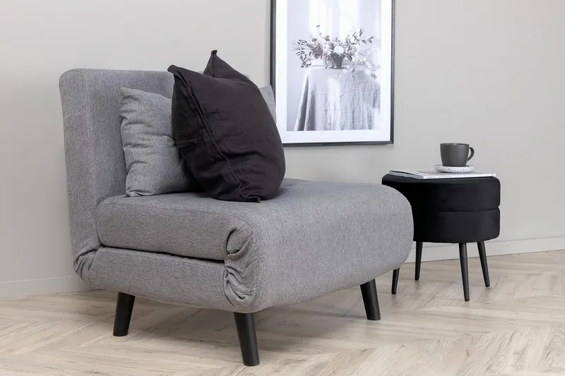 Vicky Bäddfåtölj - Grå - Möbler - Stolar & fåtöljer - Fåtölj - Bäddfåtölj