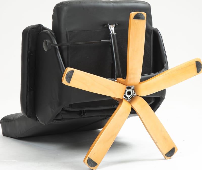 Duva reclinerfåtölj med fotpall i svart PU med bruna ben - Svart - Möbler - Stolar & fåtöljer - Fåtölj - Fåtölj med fotpall