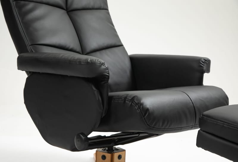 Duva reclinerfåtölj med fotpall i svart PU med bruna ben - Svart - Möbler - Stolar & fåtöljer - Fåtölj - Fåtölj med fotpall