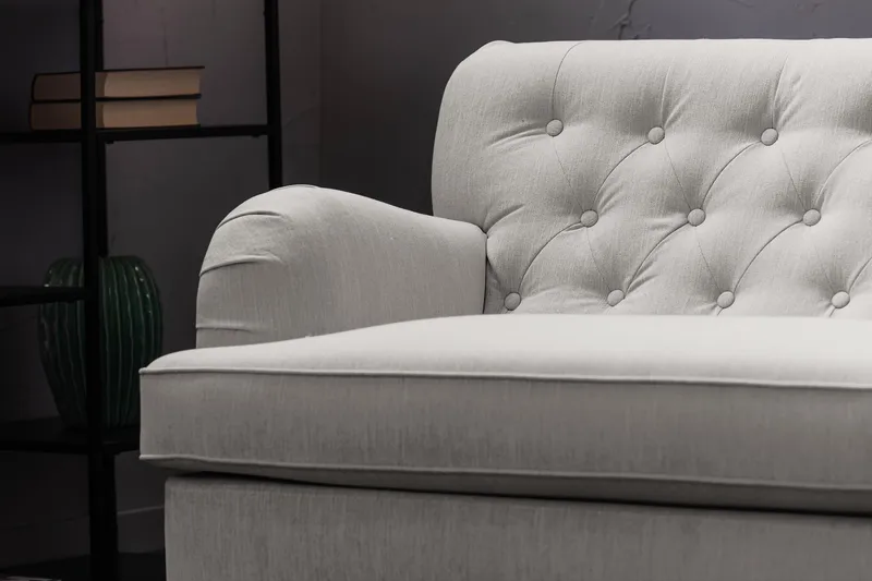 Howard Riviera Fåtölj med Fotpall - Linnebeige - Möbler - Stolar & fåtöljer - Fåtölj - Howard fåtölj