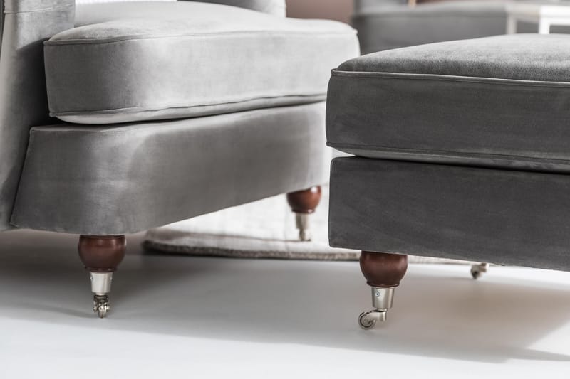 Howard Riviera Fåtölj med Fotpall - Silvergrå - Möbler - Stolar & fåtöljer - Fåtölj - Howard fåtölj