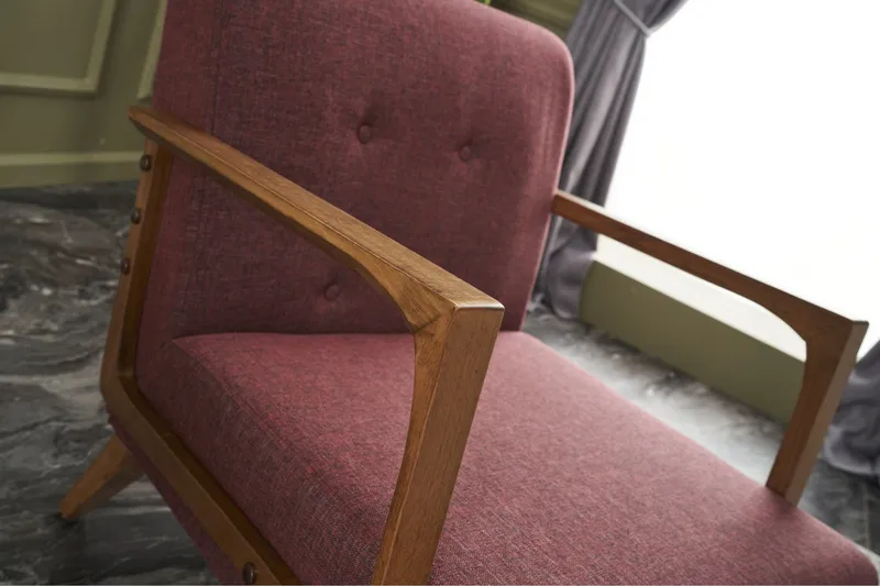 Husada Fåtölj - Röd - Möbler - Stolar & fåtöljer - Fåtölj