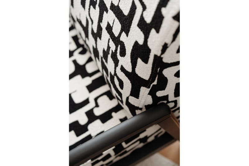 Illen Öronlappsfåtölj - Svart/Vit - Möbler - Stolar & fåtöljer - Fåtölj - Öronlappsfåtölj